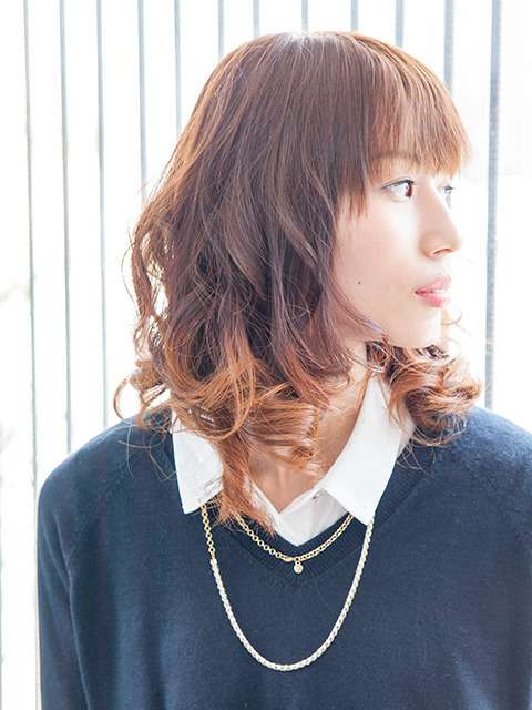 大人可愛いグラデーションカラー~アッシュベージュ